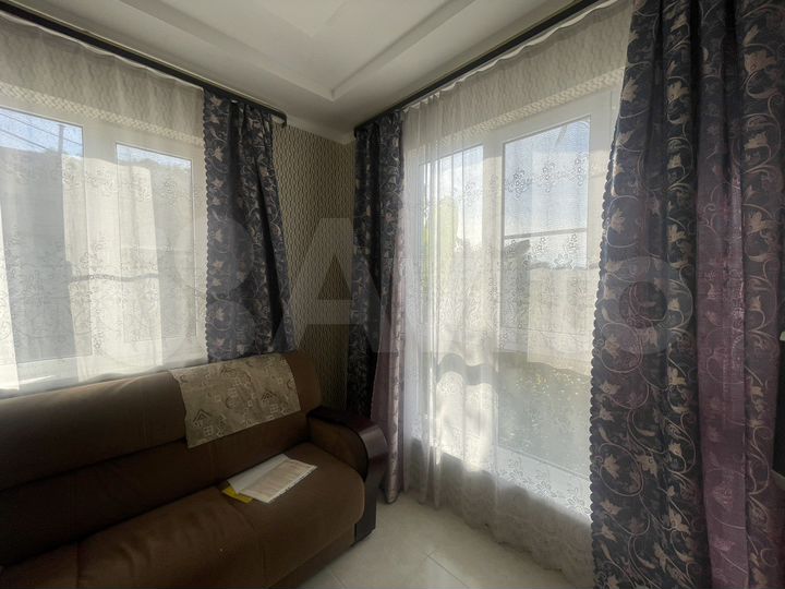 Дом 100 м² на участке 5 сот.