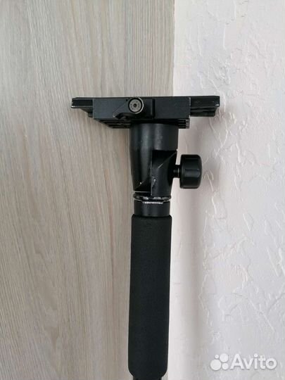 Монопод и площадка Manfrotto