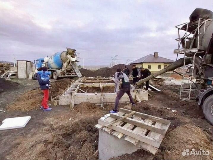 Бетон. Раствор. Насос. Транспортерная лента