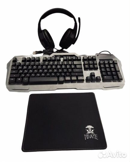 Комплект Оклик HS-HKM300G pirate