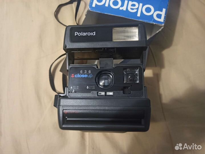 Плёночный фотоаппарат Polaroid 636