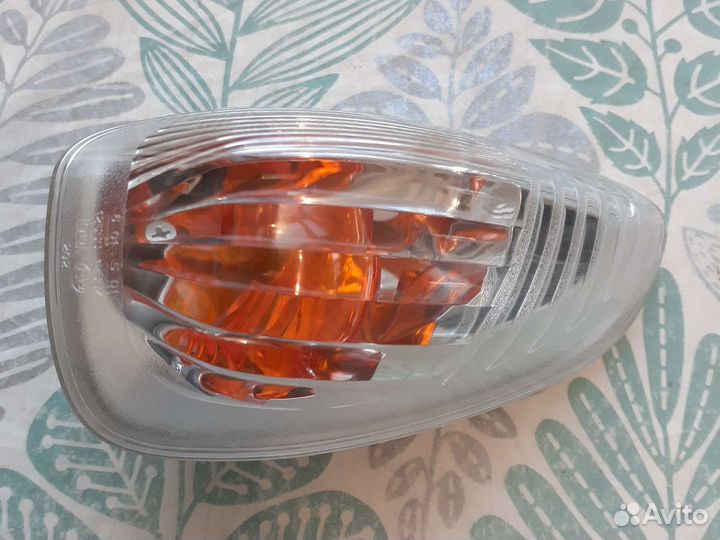 Повторитель поворота рено мастер 261603141r правый