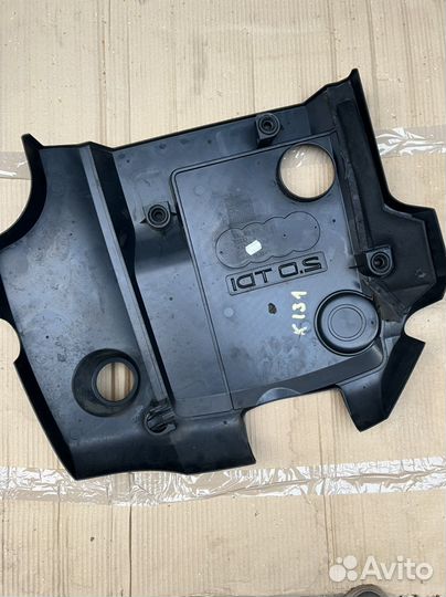 Крышка двигателя (кожух) audi a6 c6 4f