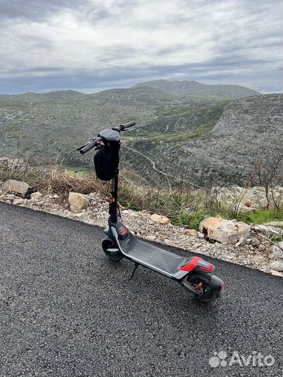 Электросамокат segway p100s