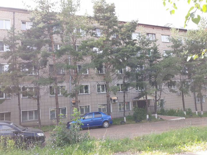 Комната 16 м² в > 9-к., 3/5 эт.