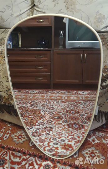 Зеркало настенное подвесное