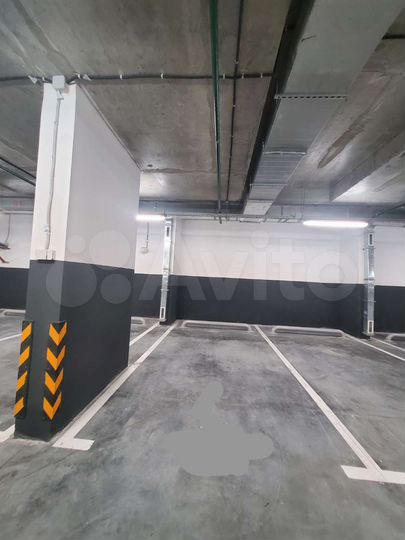 Машиноместо, 14 м²