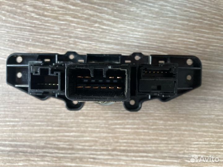 Hyundai Solaris Блок кнопок