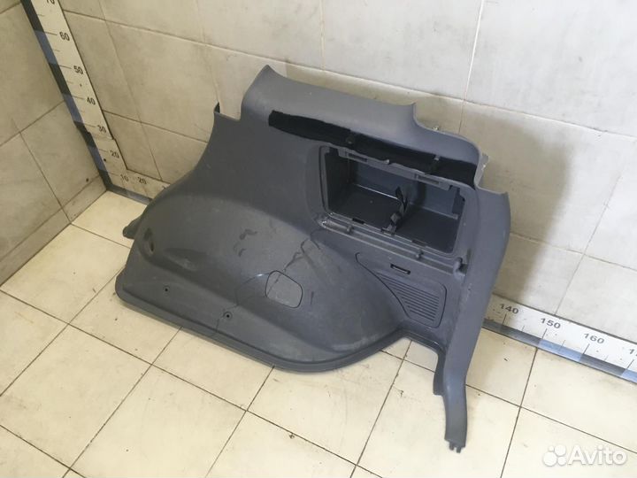 Обшивка багажника RAV 4 2000-2005