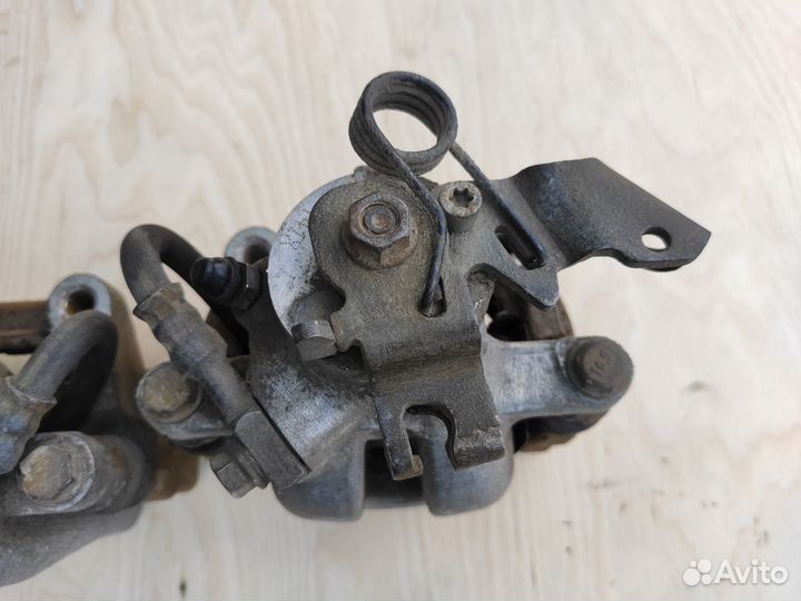 Суппорта задние TRW на Opel Zafira B Astra H