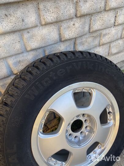 Continental ContiWinterViking 1 205/70 R15 96Q