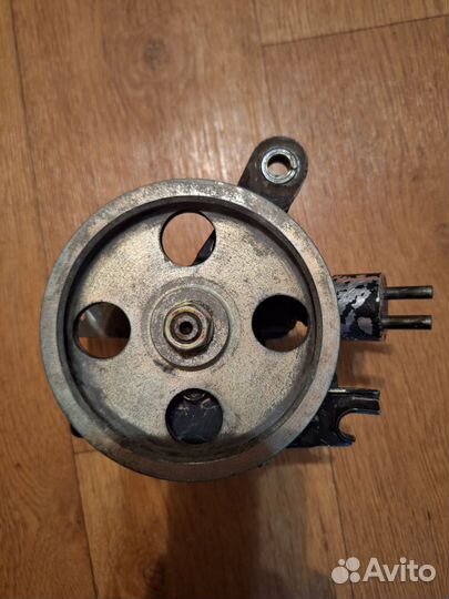 Насос гидроусилителя Toyota Caldina ET196V, 5EFE в