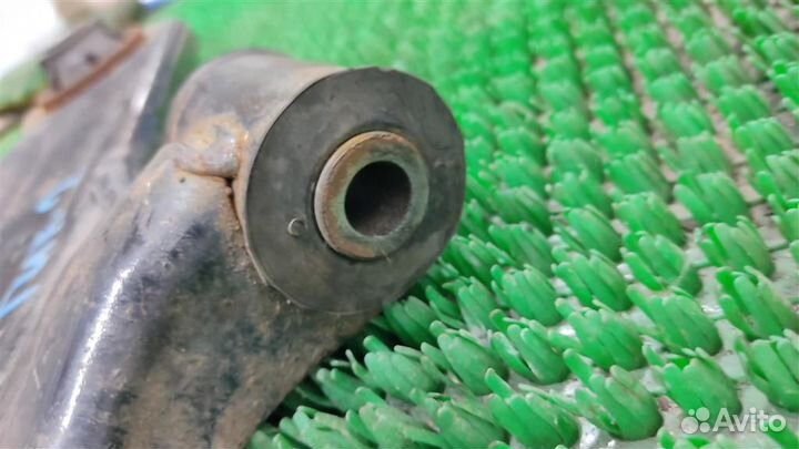 Рычаг передний правый нижний Nissan Tiida 2008