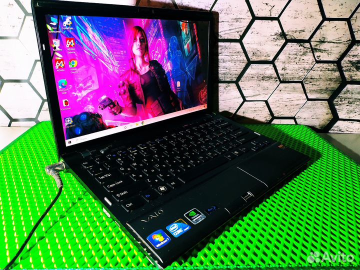 Sony Vaio PCG-31111V- Core i7 \ 6 Озу \ 1 GB видео