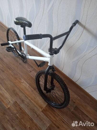 Трюковой велосипед bmx
