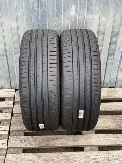 Pirelli P Zero PZ4 245/50 R19 105W