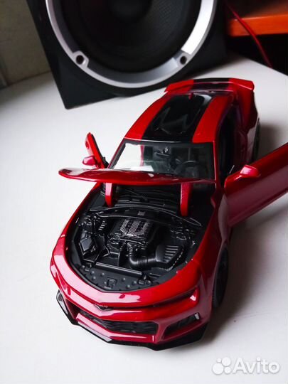 Модель Chevrolet Camaro ZL1/24