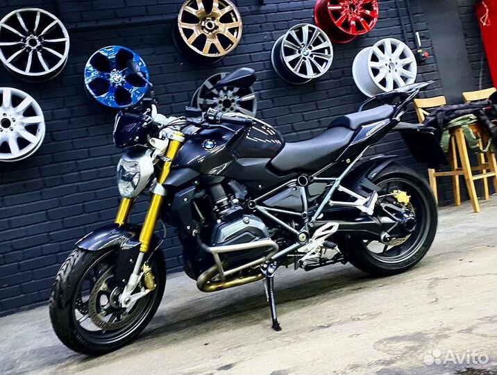 BMW R1200R