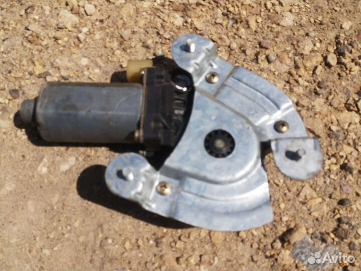 Мотор ст-ка Megan/Scenic 1 перед прав