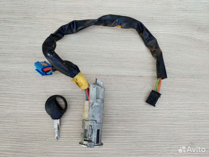Замок зажигания ключ Peugeot 206
