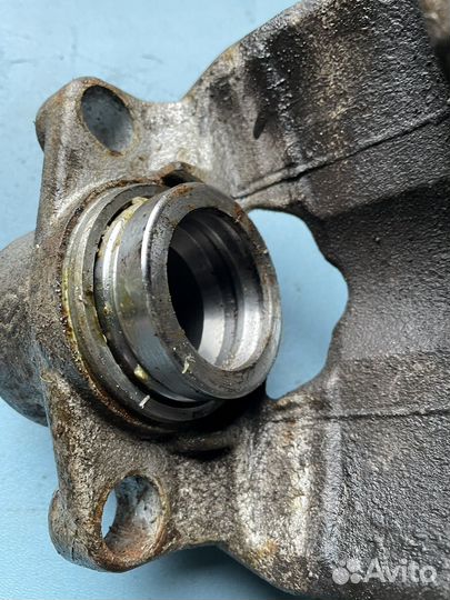 Суппорта передние Renault Megane 3