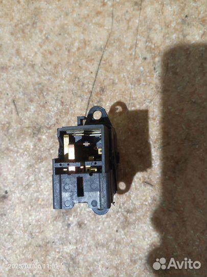 Кнопка режимов АКПП Nissan Cefiro A32 1994 VQ20