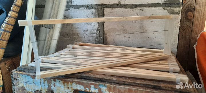 Пчелы и улья