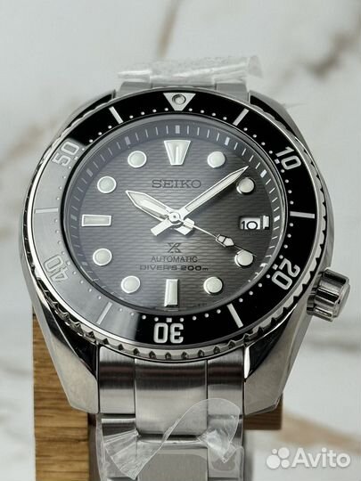 Новые Seiko King Sumo SPB323J1