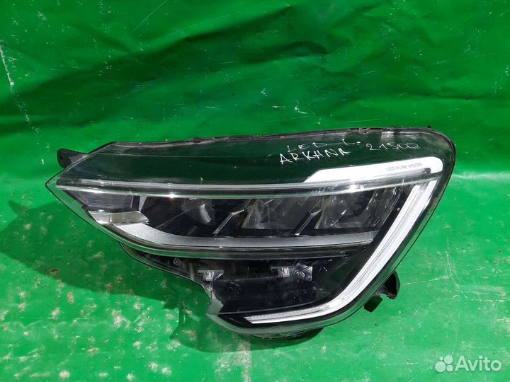 Фара передняя левая Arkana