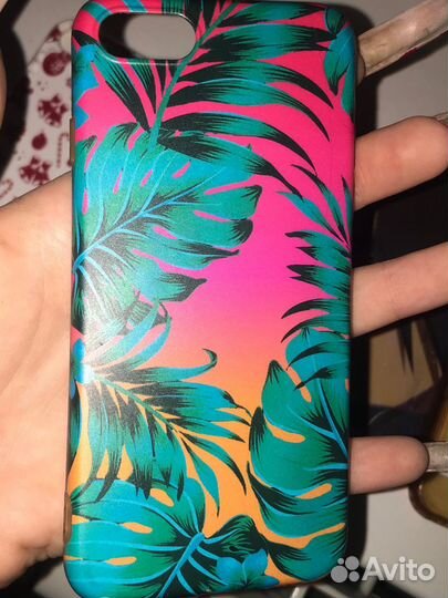 Чехол на iPhone