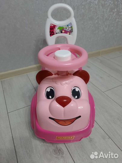 Детская машинка каталка с ручкой