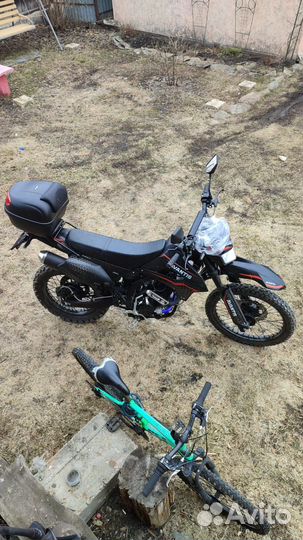 Мотоцикл Avantis LX300