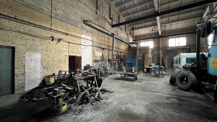 Склад, Производство