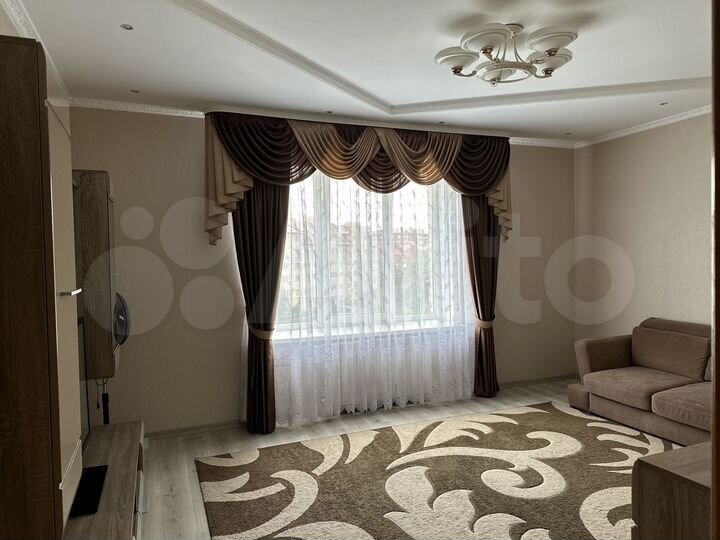 2-к. квартира, 72 м², 4/5 эт.