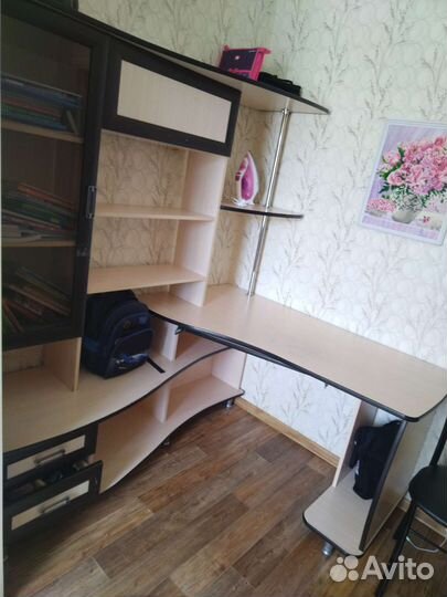 Компьютерный стол