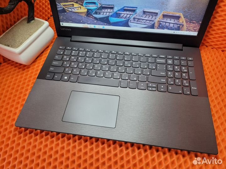 Игровой Lenovo i3-7020/MX150/DDR4 8gb/SSD