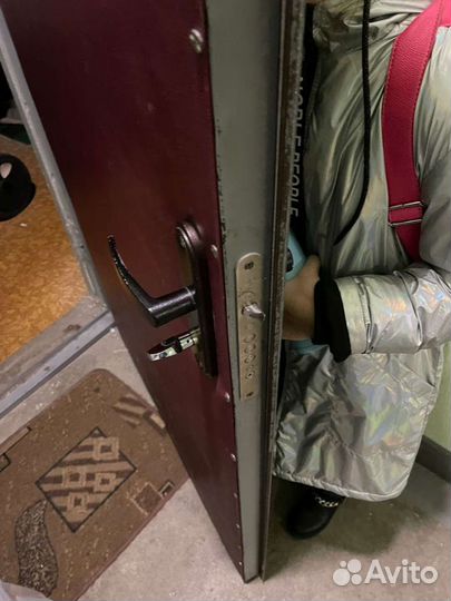 Вскрытие и замена замков