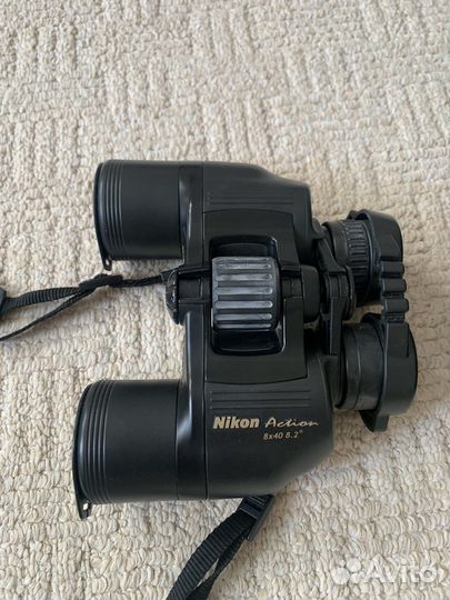 Бинокль Nikon