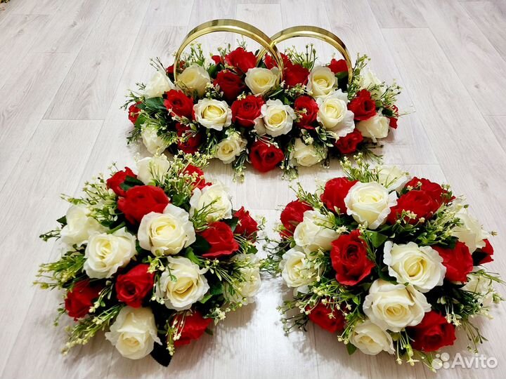 Кольца, букеты на свадебное авто