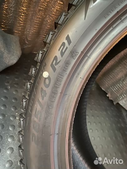 Pirelli Ice Zero 2 285/40 R21 109H