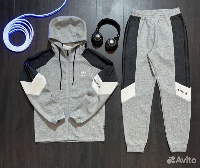 Спортивный костюм Adidas