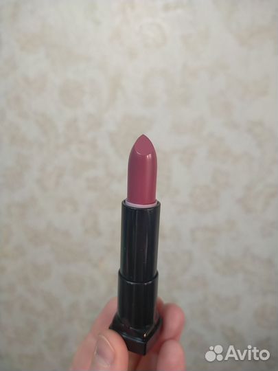 Помада Maybelline color sensational