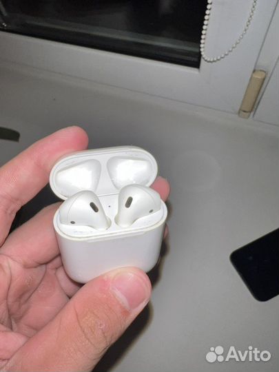 AirPods 2