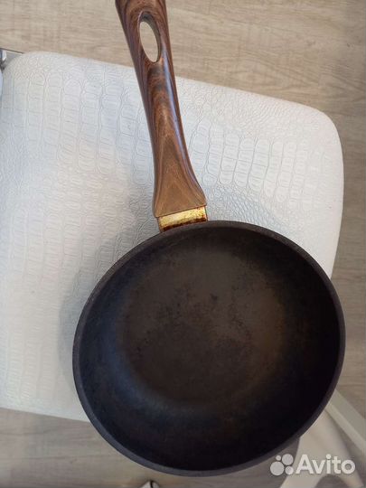 Сковорода бу