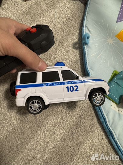 Машинка на пульте управления