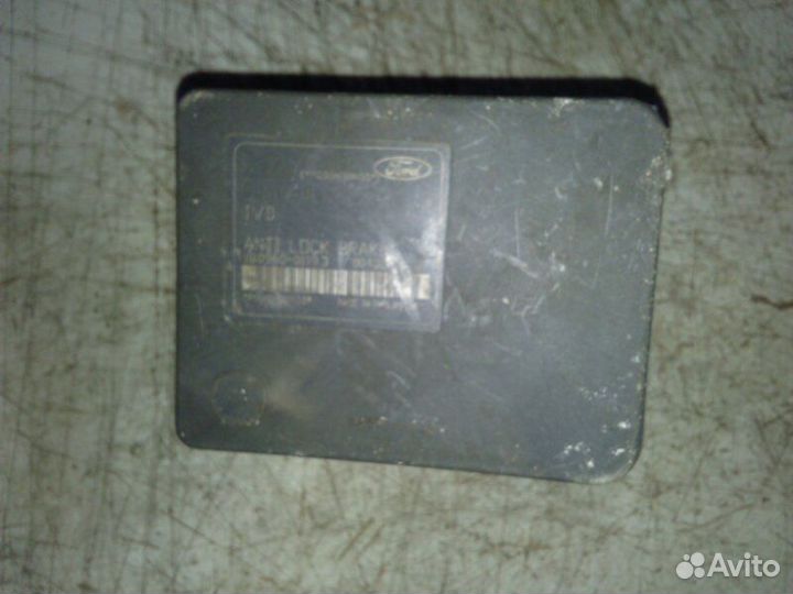 Блок ABS (насос) Ford Focus 2 2005-2011