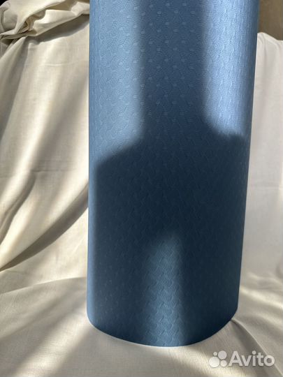 Коврик для йоги и фитнеса