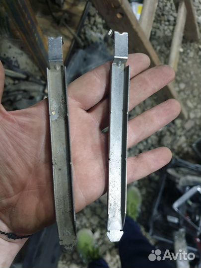 Крепление фары Volvo S40 C30 V50