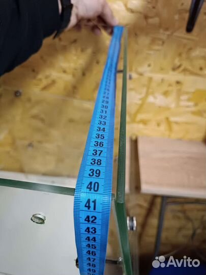 Стеклянная витрина