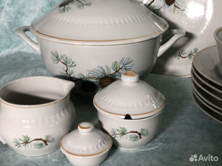 Предметы столового сервиза 